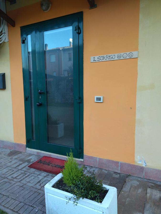 Appartamento Il Sorriso Lugo Piano Terra A 5M Da Maria Cecilia Hospital Luaran gambar